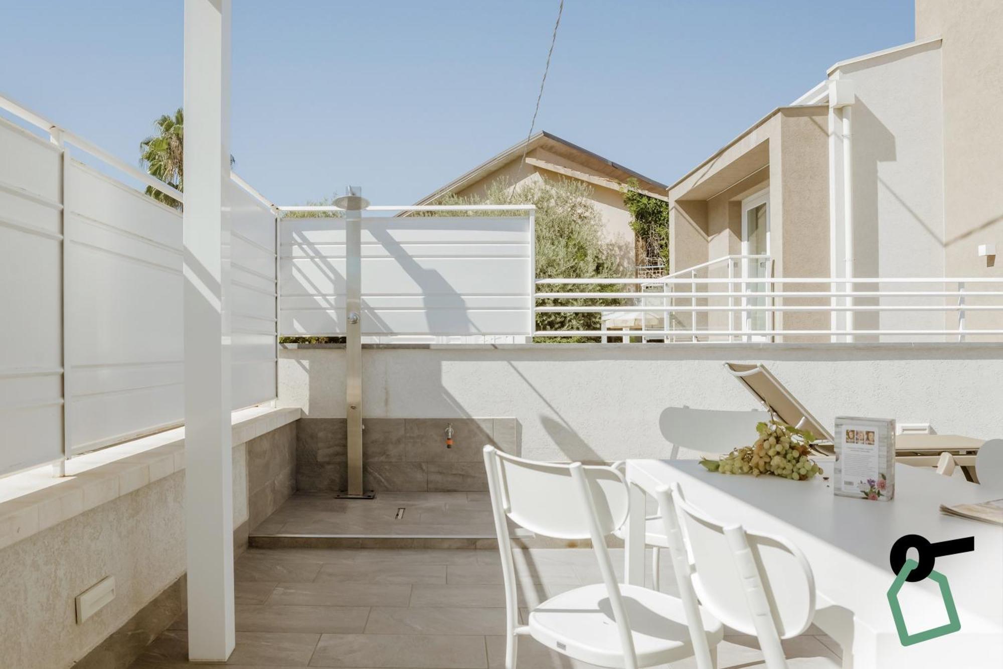 Aparthotel Hotiday Collection - *