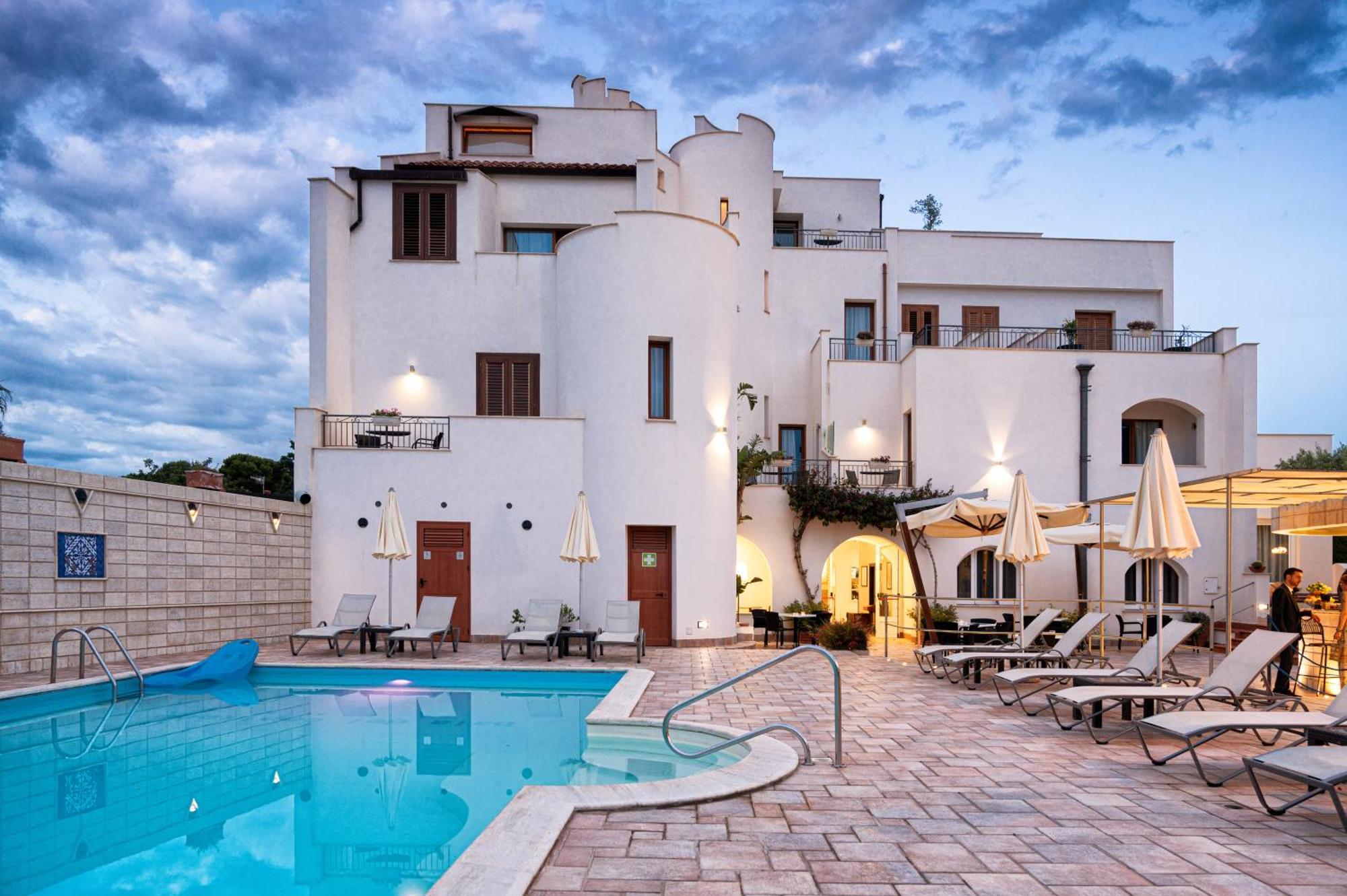 Hotel Hotiday Collection - Mazzaforno 4*
