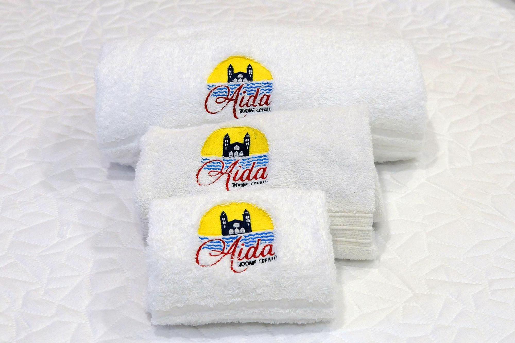 Aida Acomodação com café da manhã  Cefalù