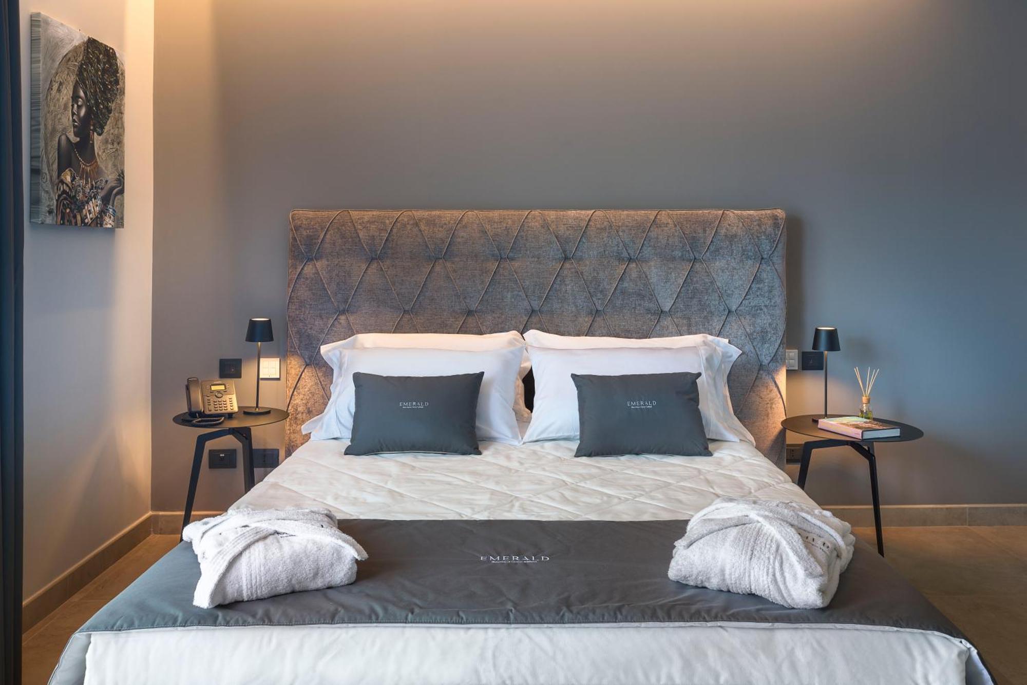 Emerald Hotel 4*
