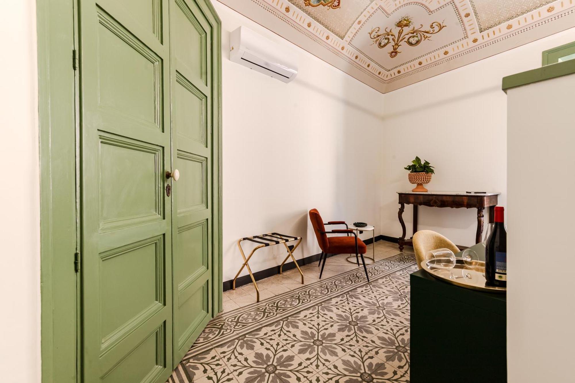 Palazzo Villelmi Bed & Breakfast