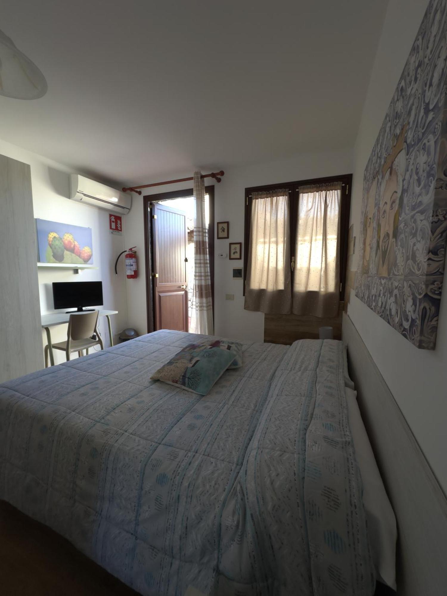 Bed & Breakfast Mareblu Cefalu