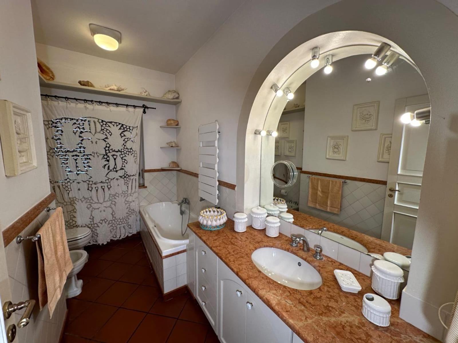 Faraglioni Fronte Villa *