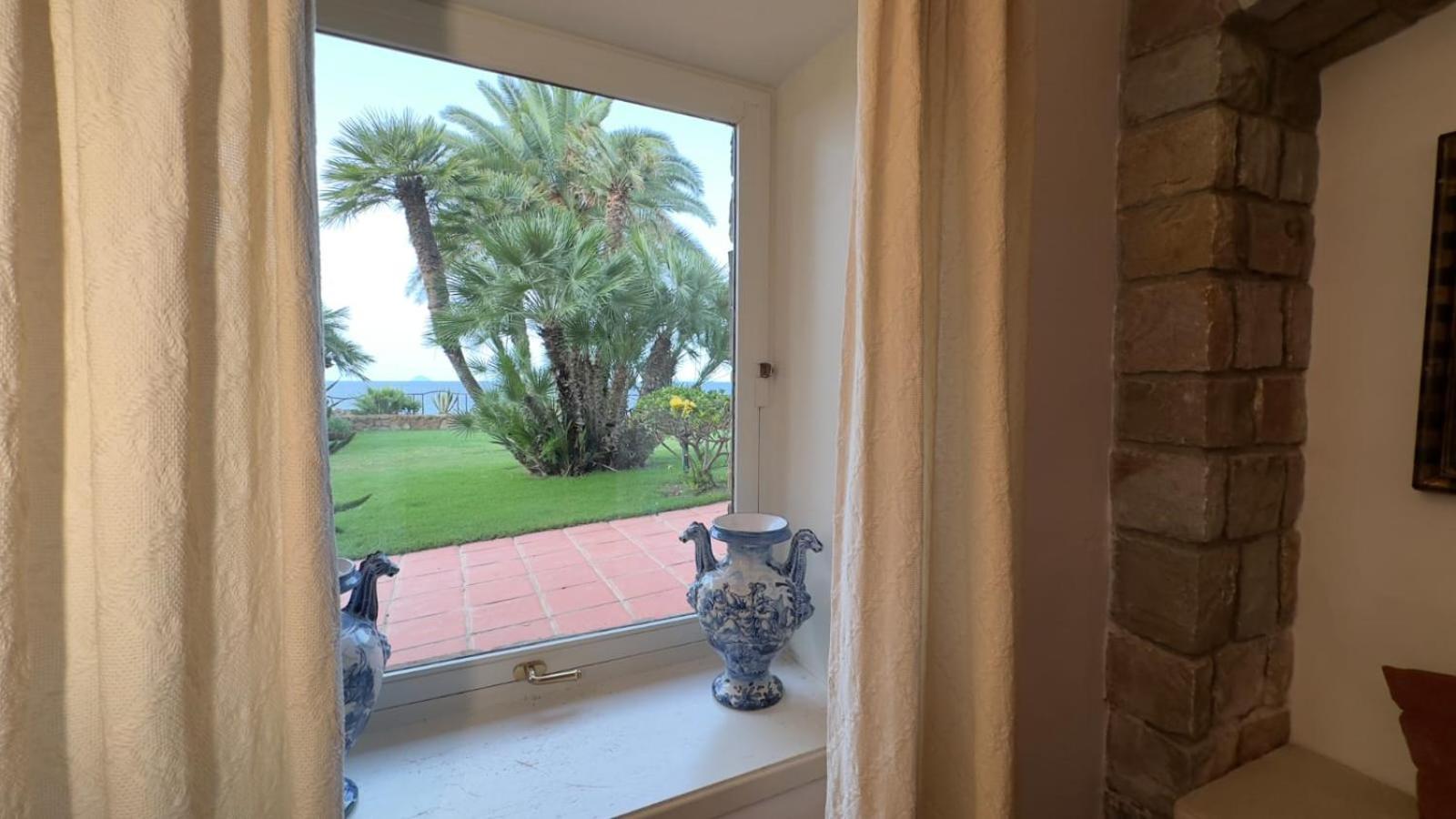 Faraglioni Fronte Villa *