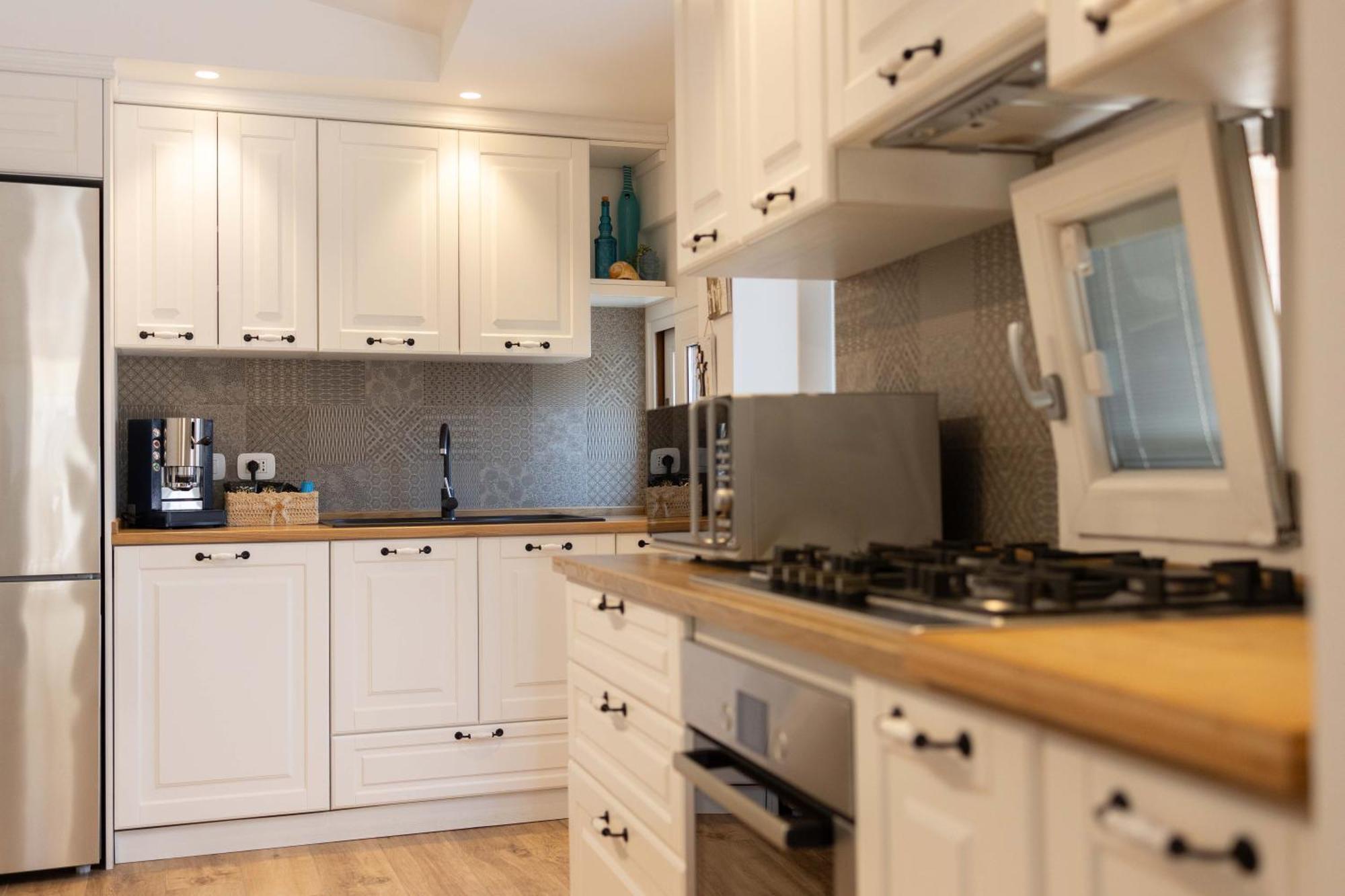 Luxury House Apartment *