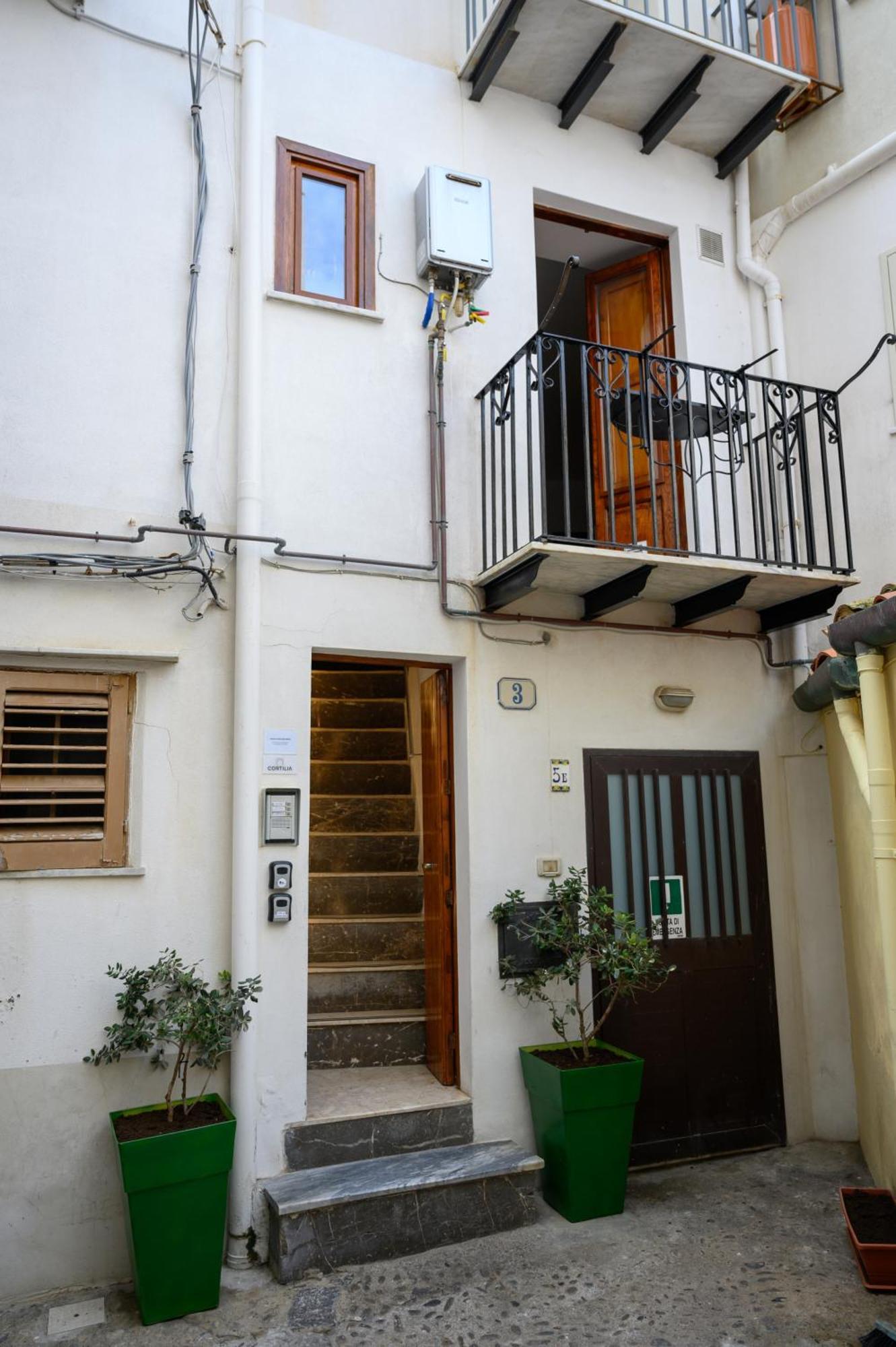 Apartment Cortilia House *