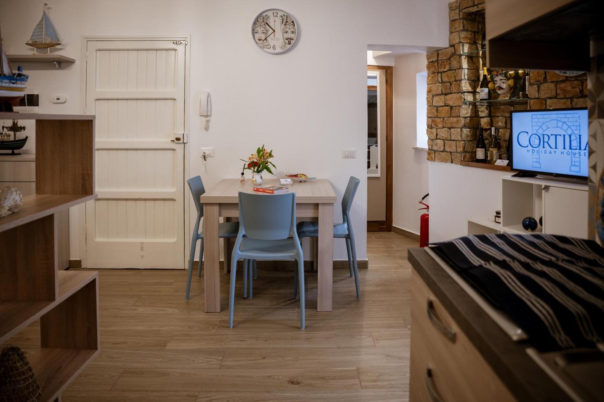 Apartment Cortilia House