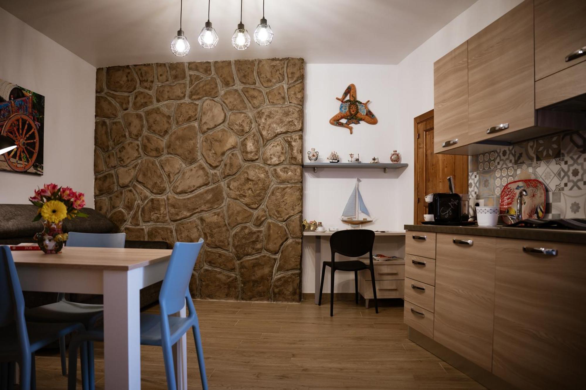 Apartment Cortilia House Cefalu