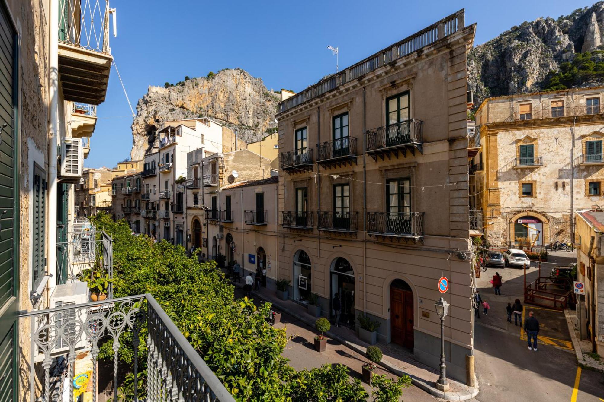 Apartment Eleganza In Centro A By Wonderful Italy Cefalu