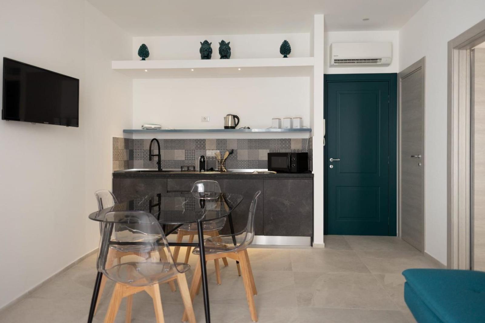 Ruggero 156 Apartment *