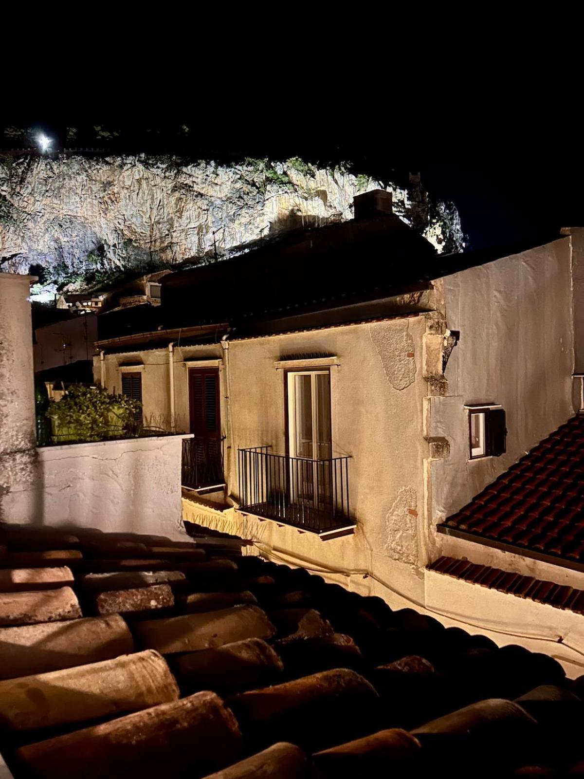 Apartment Casa Matilde Historic Center Cefalu