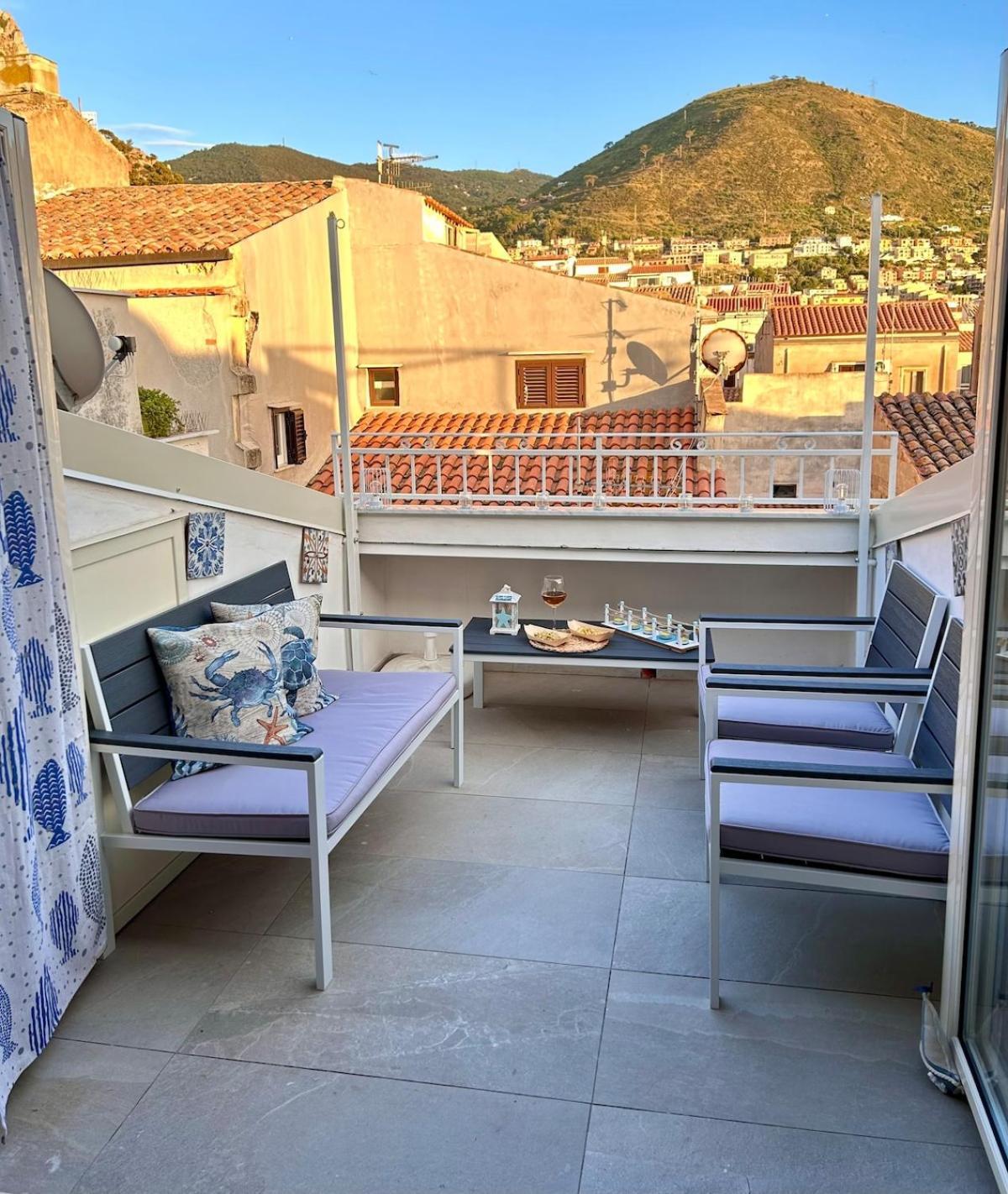 Casa Matilde Historic Center Apartment Cefalu