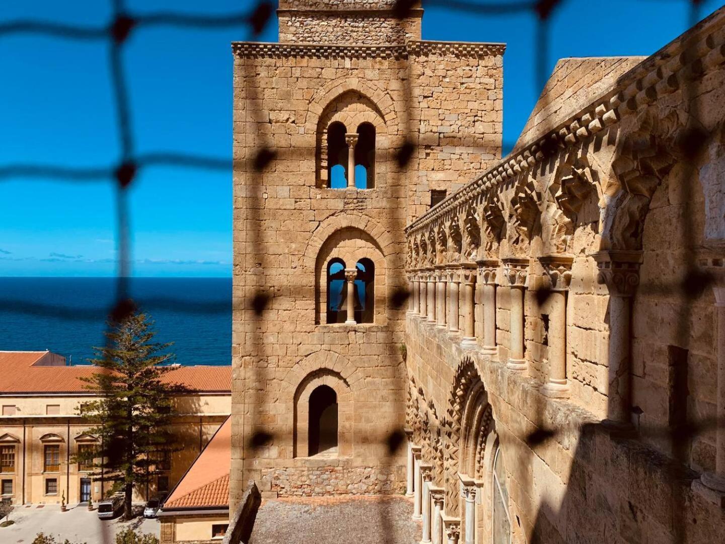 Cathedral Palace *