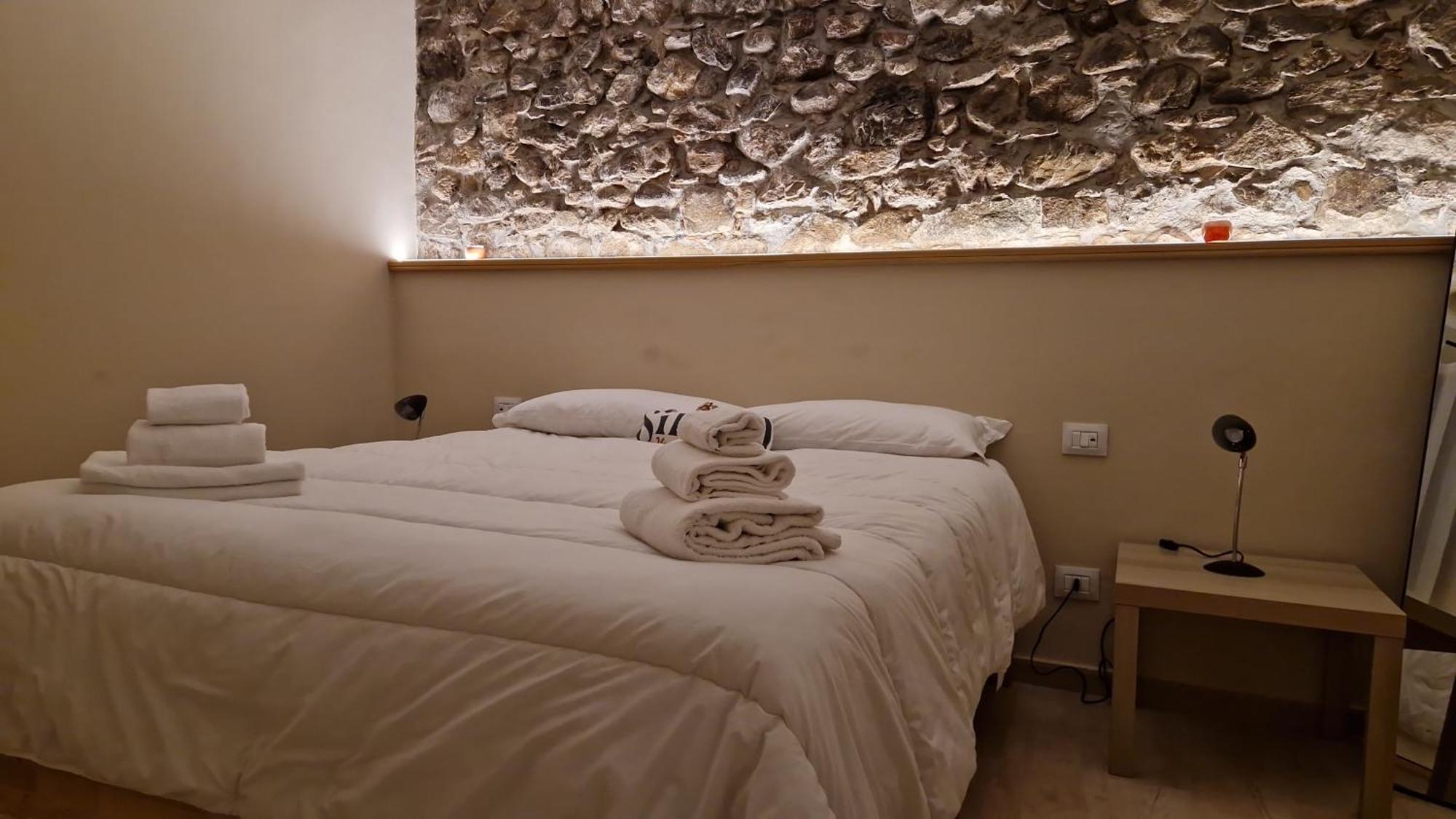 Sikelia House Apartamento Cefalù