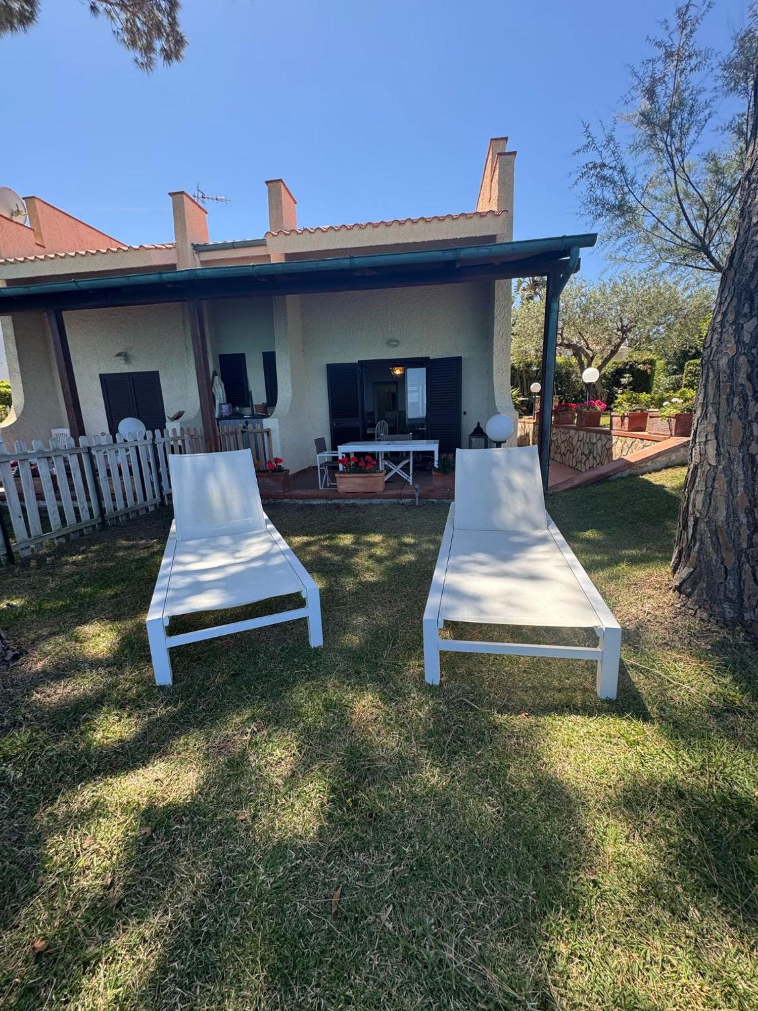 Villa Seafront Giulia With Private *