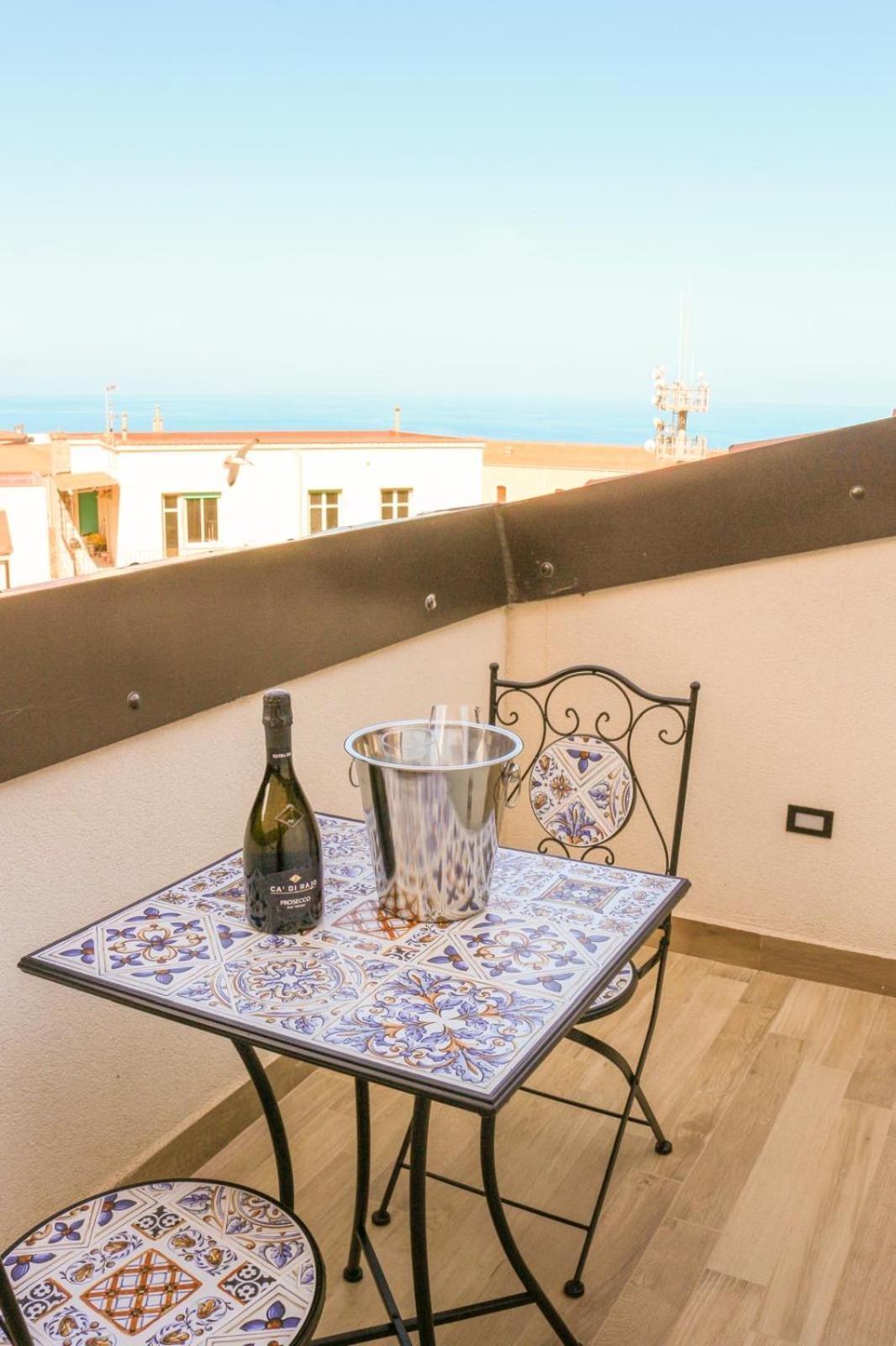 Il Regno Delle Due Sicilie Apartment