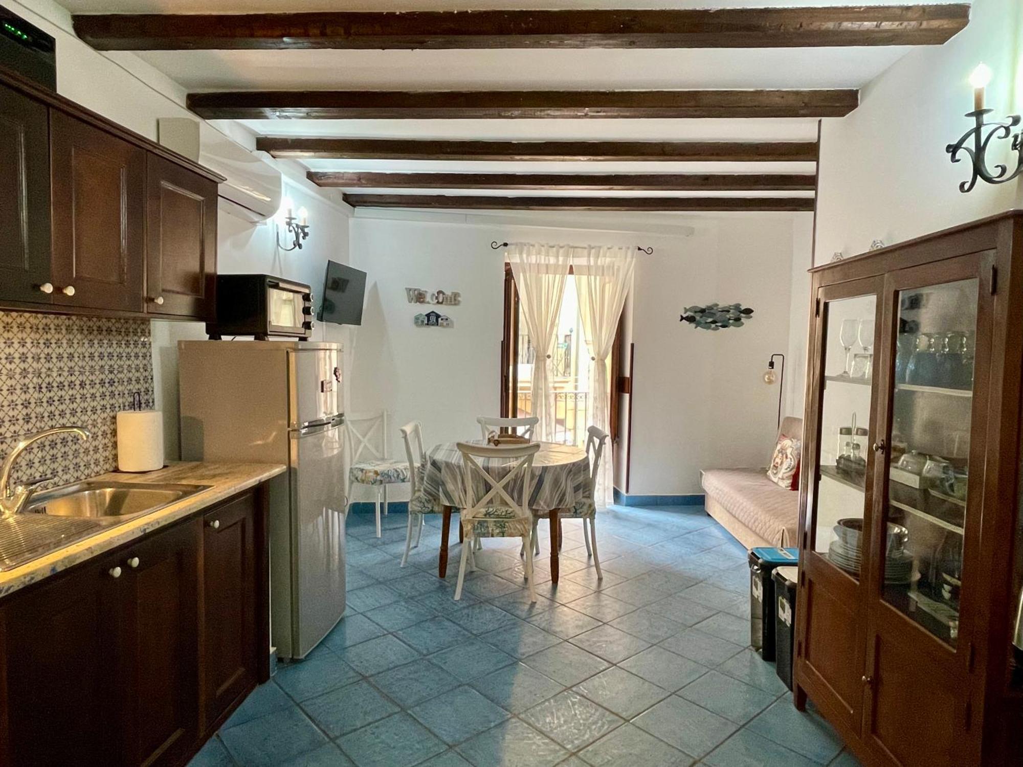 Blu Bordonaro Apartment Cefalu