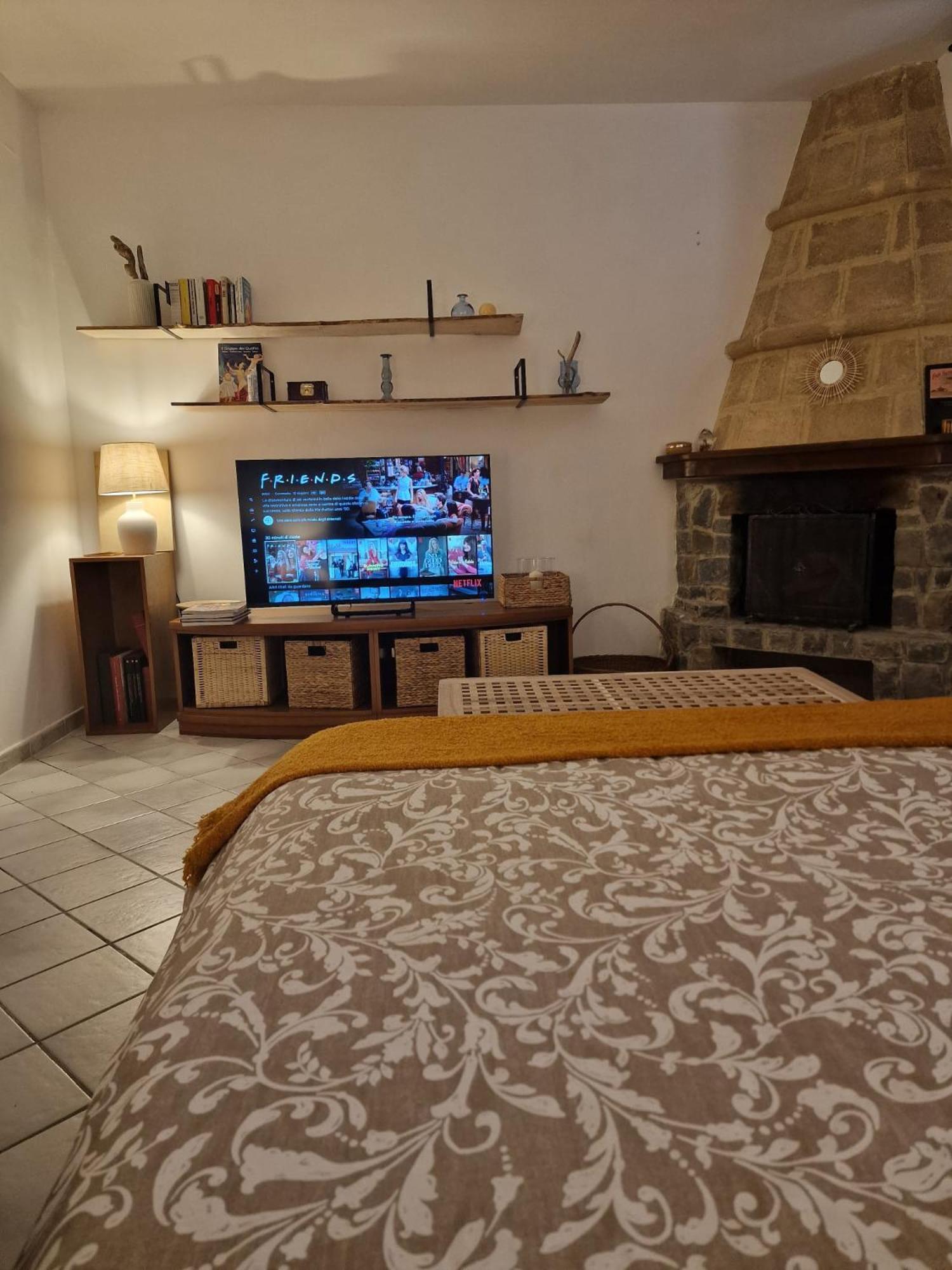 Nicuzza Sea Side, Swimming Pool Villa *