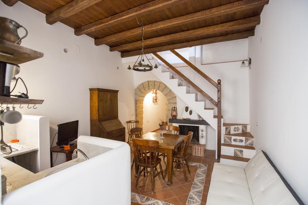 Bilocale Mandralisca Ferienhaus