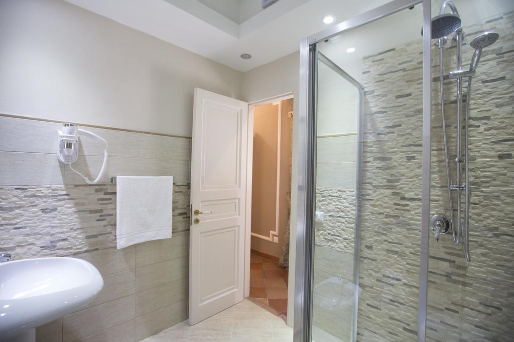 Guest house Palazzo Raho 2*