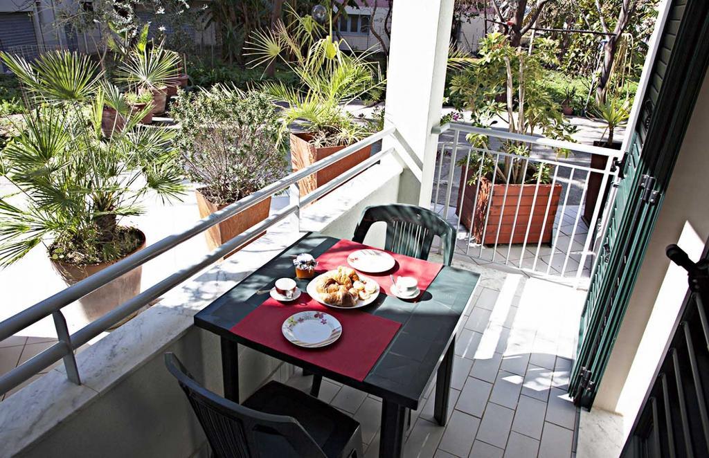 Book Your Place Apartment *