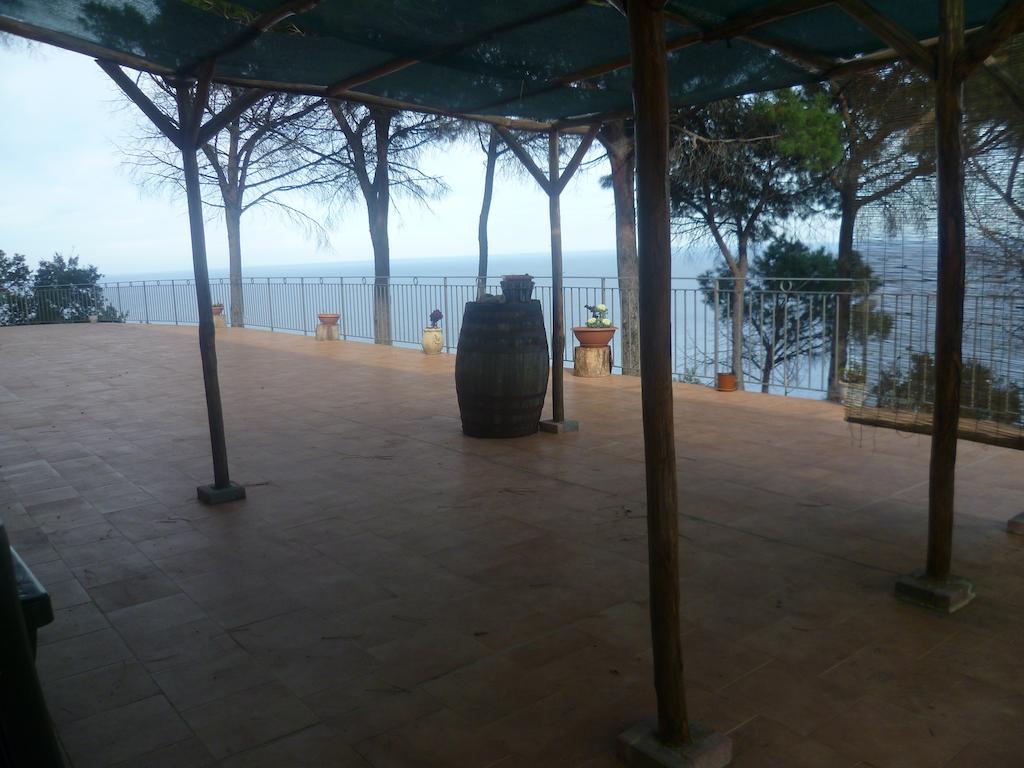 Acomodação com café da manhã  Alba Tra I Pini Cefalù