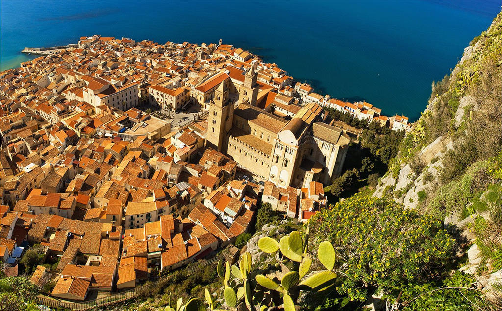 Apartment Vacation Service - City Center Cefalu