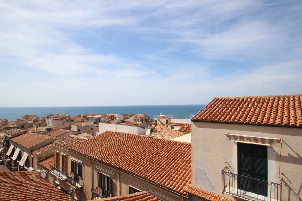 Kefa Holiday - Di Ruggero Cefalù