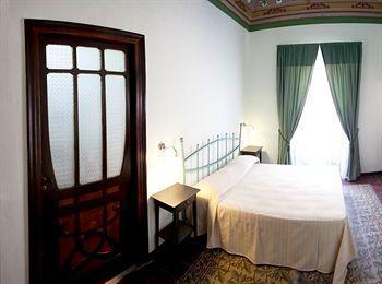 Hotel Deco *