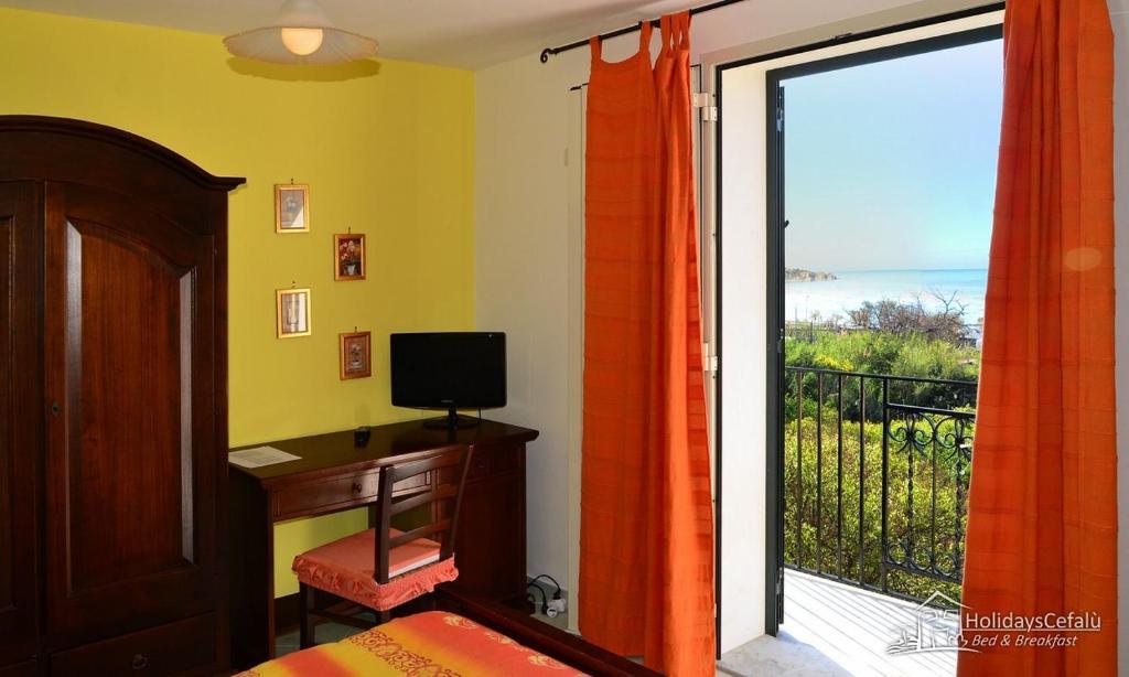 Holidays 3* Cefalu
