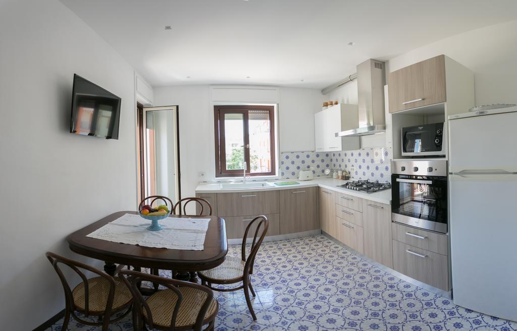 Archimede Lounge Apartment *