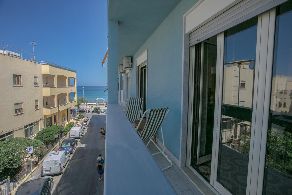 Apartment Archimede Lounge *