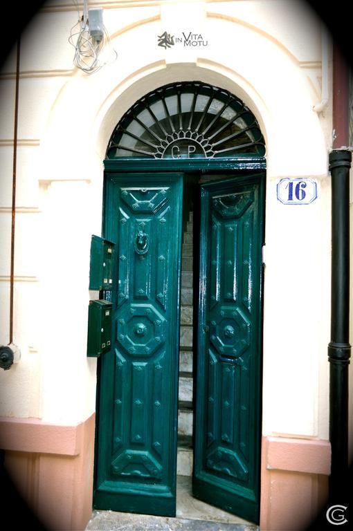 Domus Osterio Magno Apartment *