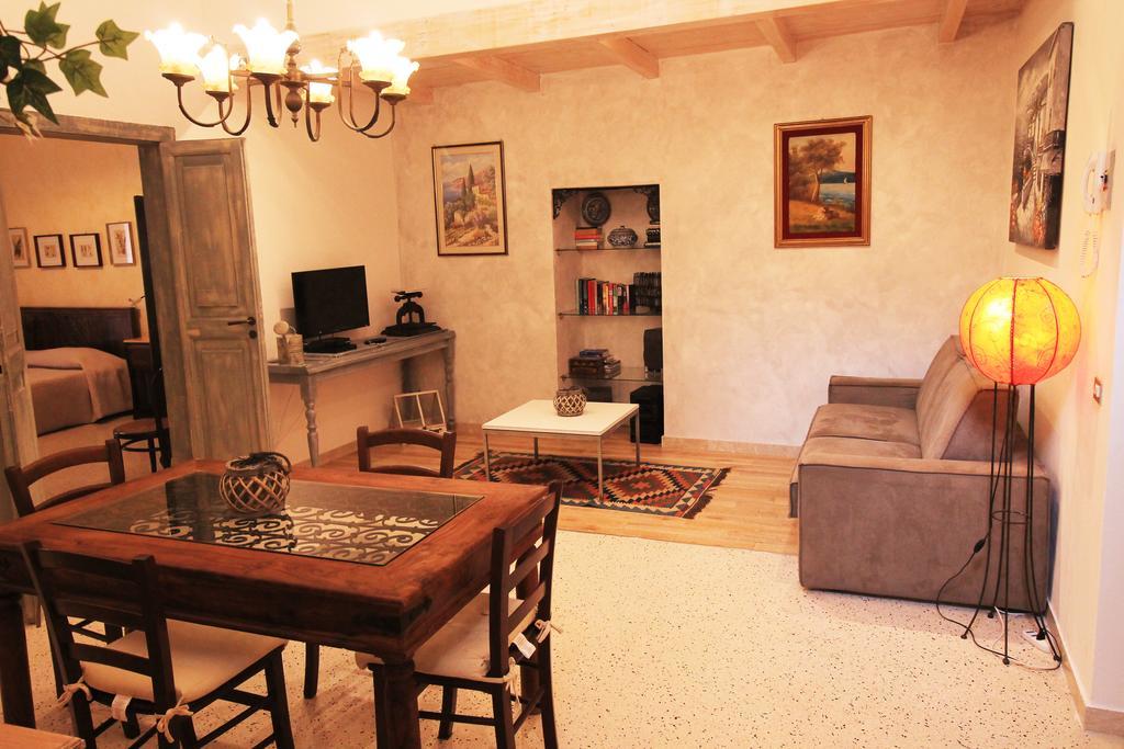Osterio Magno Apartment *