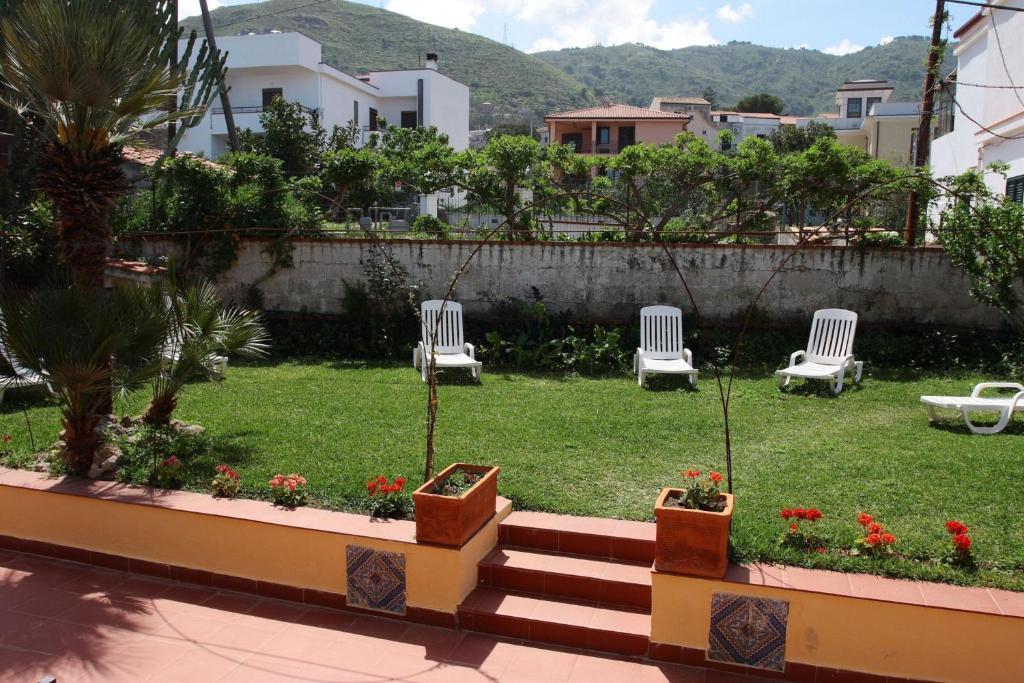 Bed & Breakfast Cerniglia 3*