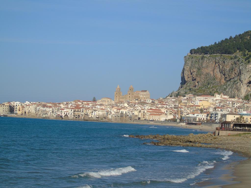 Rosa Apartamento Cefalù