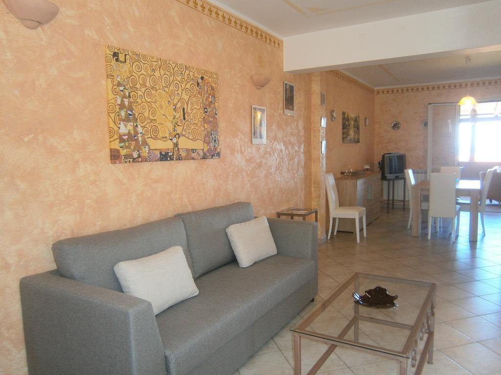 Apartment Kalura *