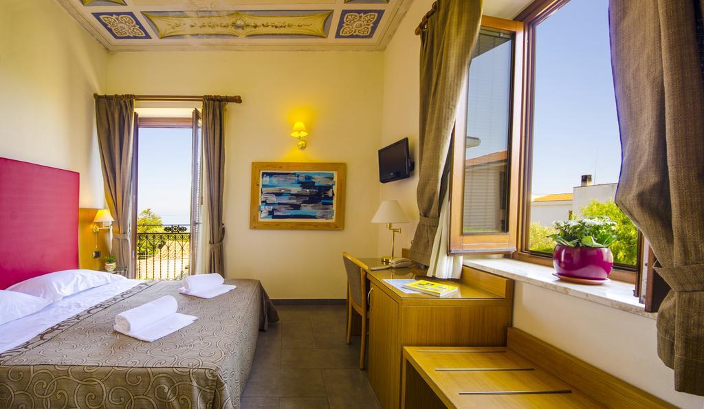 Margherita 3* Cefalù