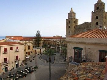 Arias - La Del Duomo Cefalù