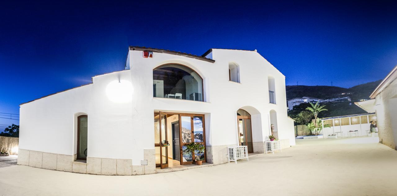 Bed & Breakfast Borgo Marino *
