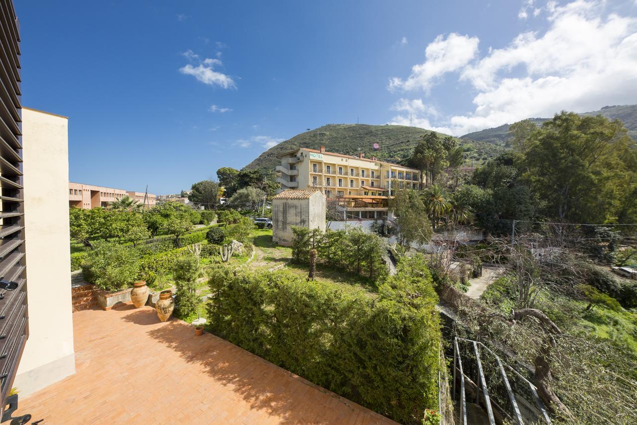 Bouganville Bed & Breakfast 3*