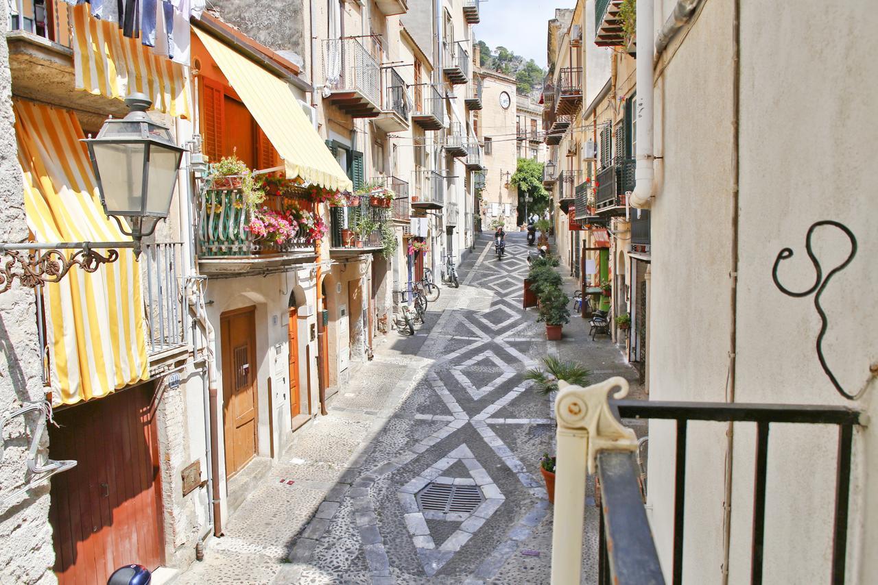 Palazzo Melnis Acomodação com café da manhã 