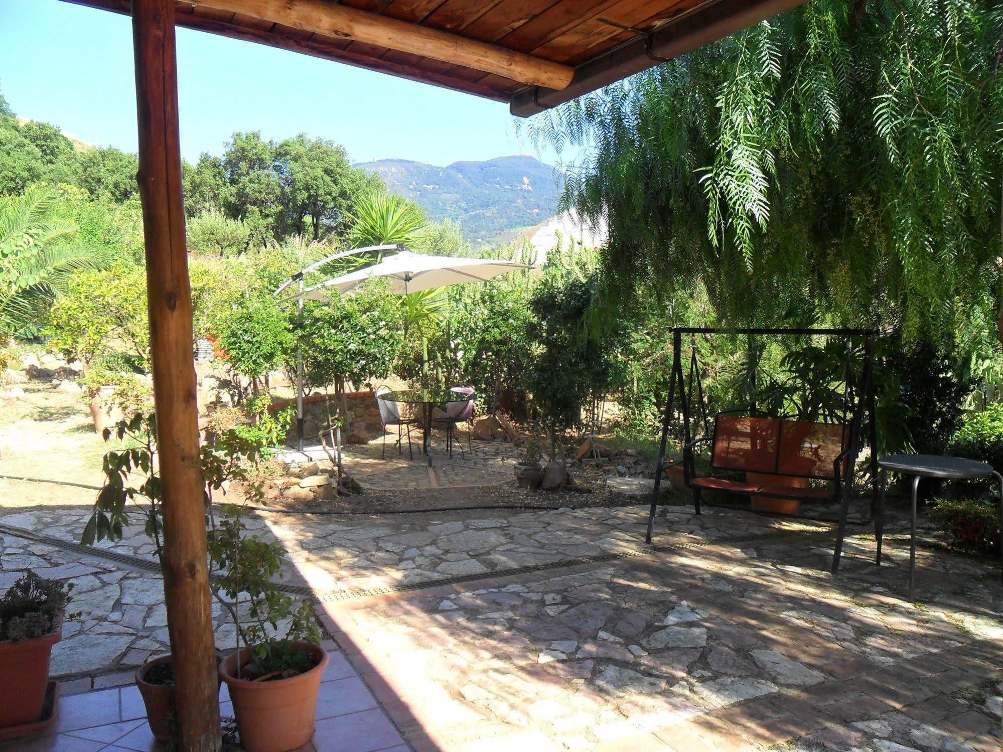 Finestra Sul Parco Landhaus Cefalù