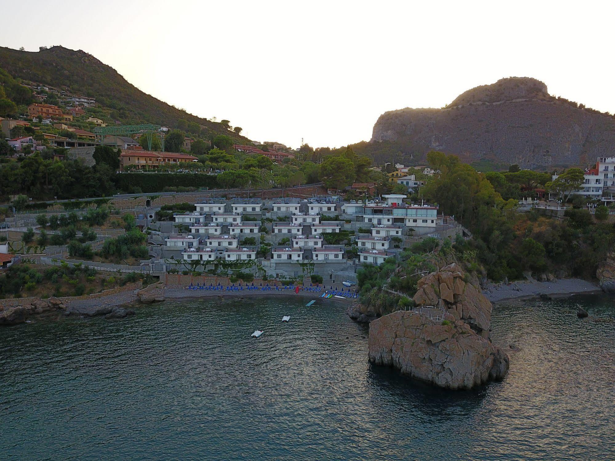 Blue Bay Aparthotel