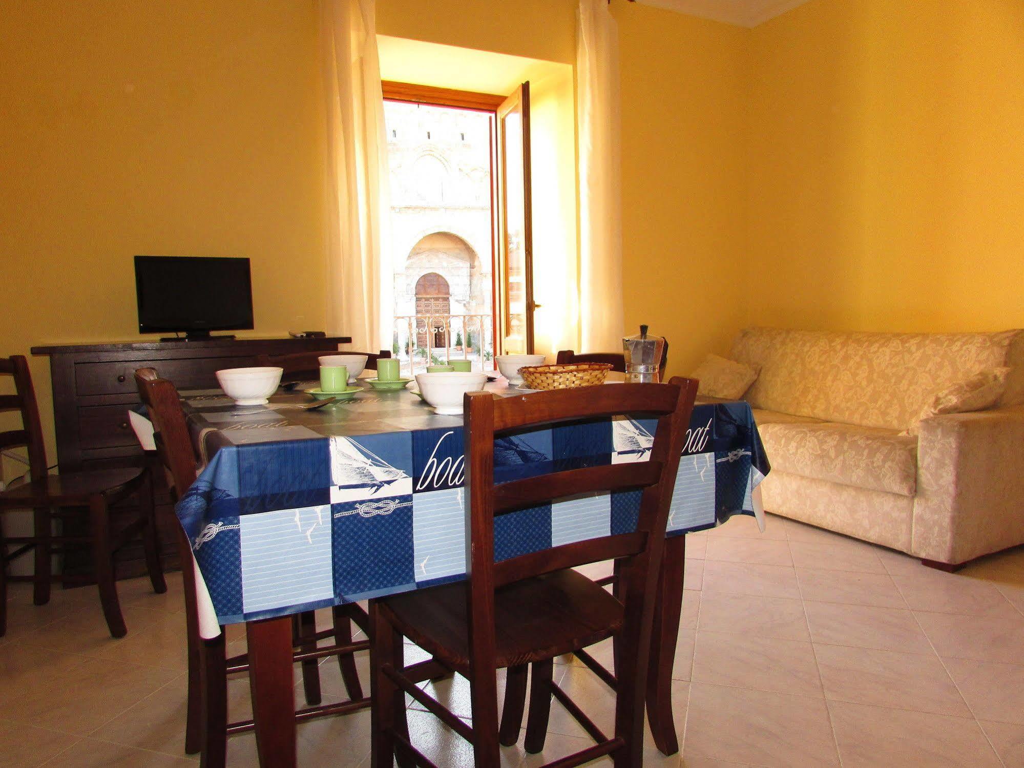 Apartment Palazzo Maranto Cefalu
