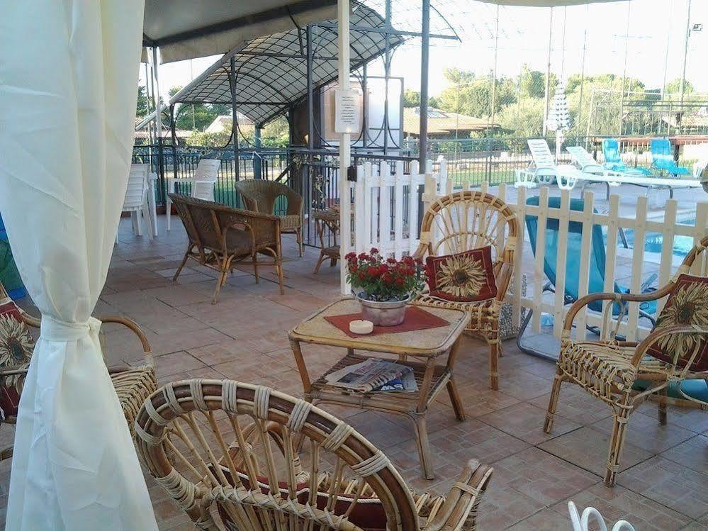 Acomodação com café da manhã  Panarea 3*