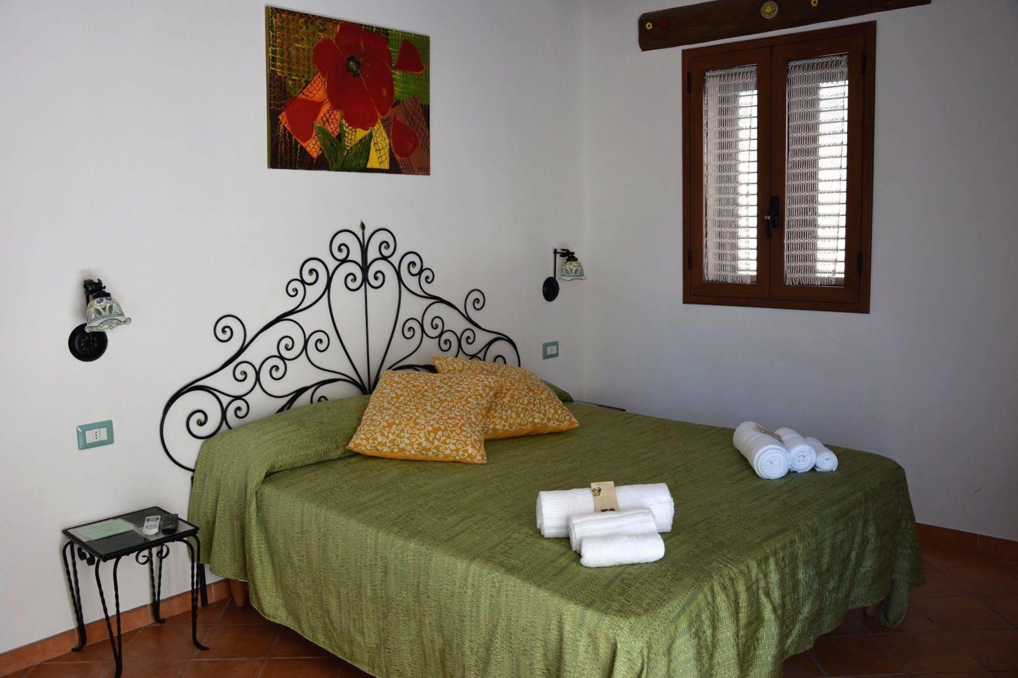 La Casa Del Geko Bed & Breakfast Cefalu