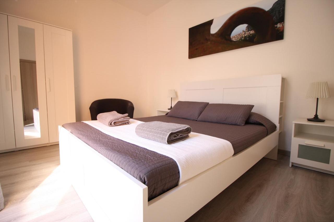 Sea Fly Balcony Apartment Cefalù