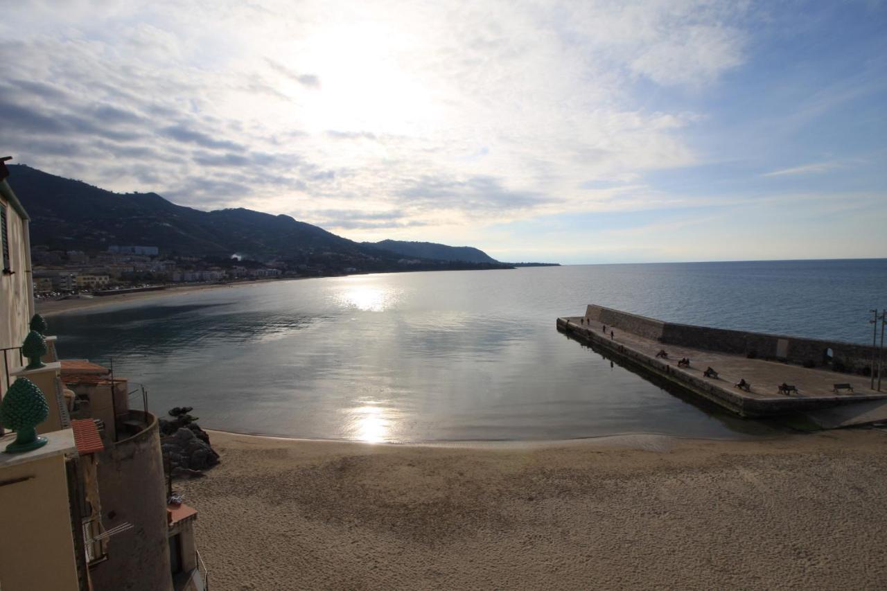 Sea Fly Balcony Cefalù