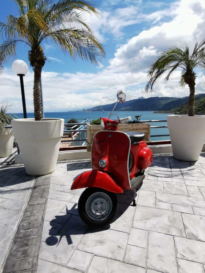 Blue Bay 3*